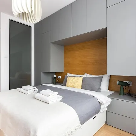 Family Nearto Old Town Vermelo By Neartopl *